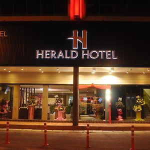 Herald Hotel